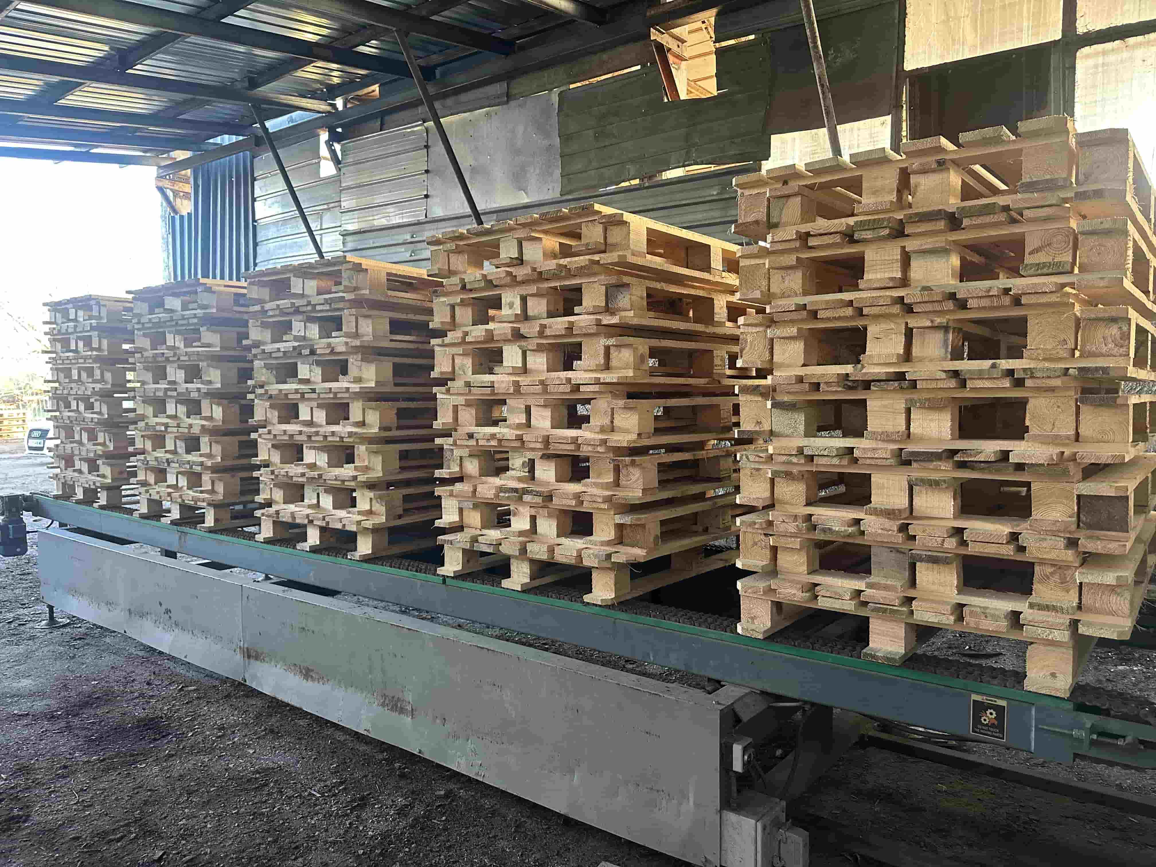 Иглолистни и широколистни палети и скари от Мариан77