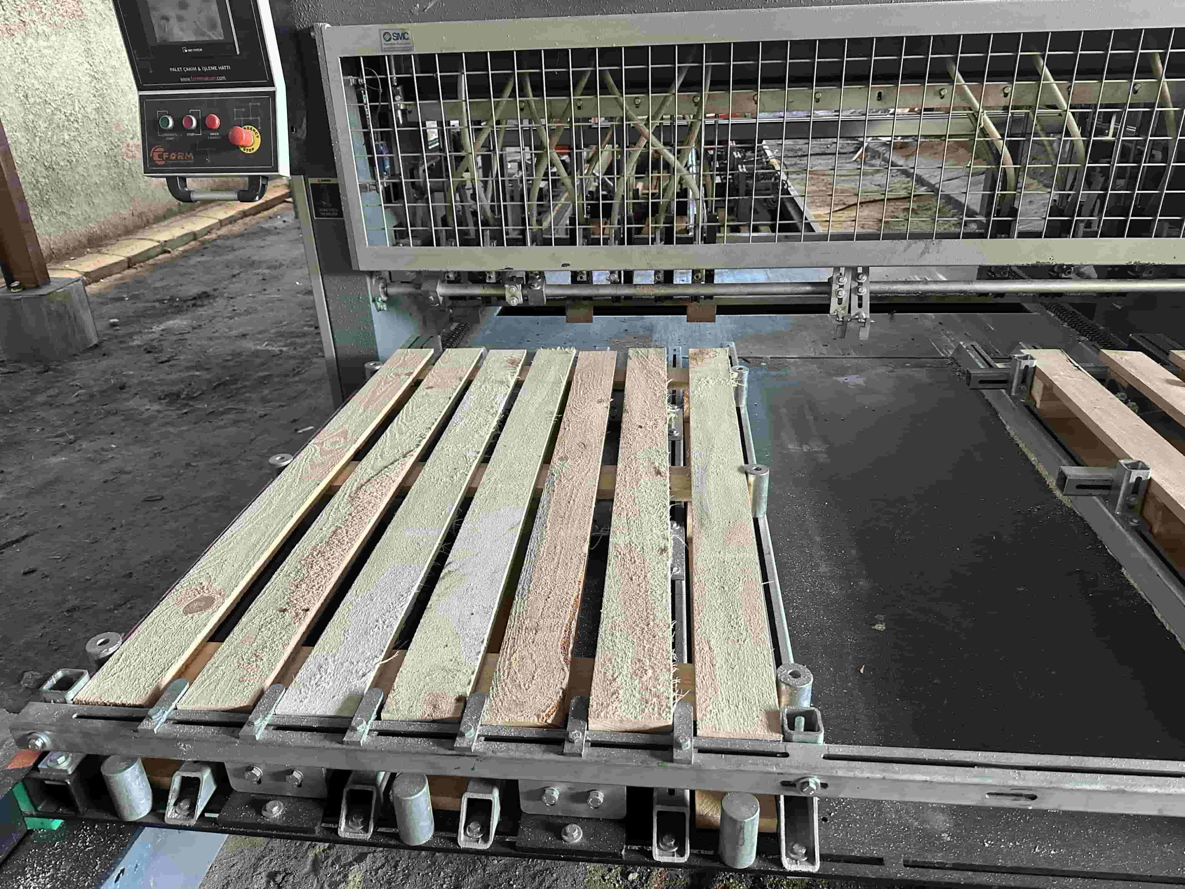 Иглолистни и широколистни палети и скари от Мариан77