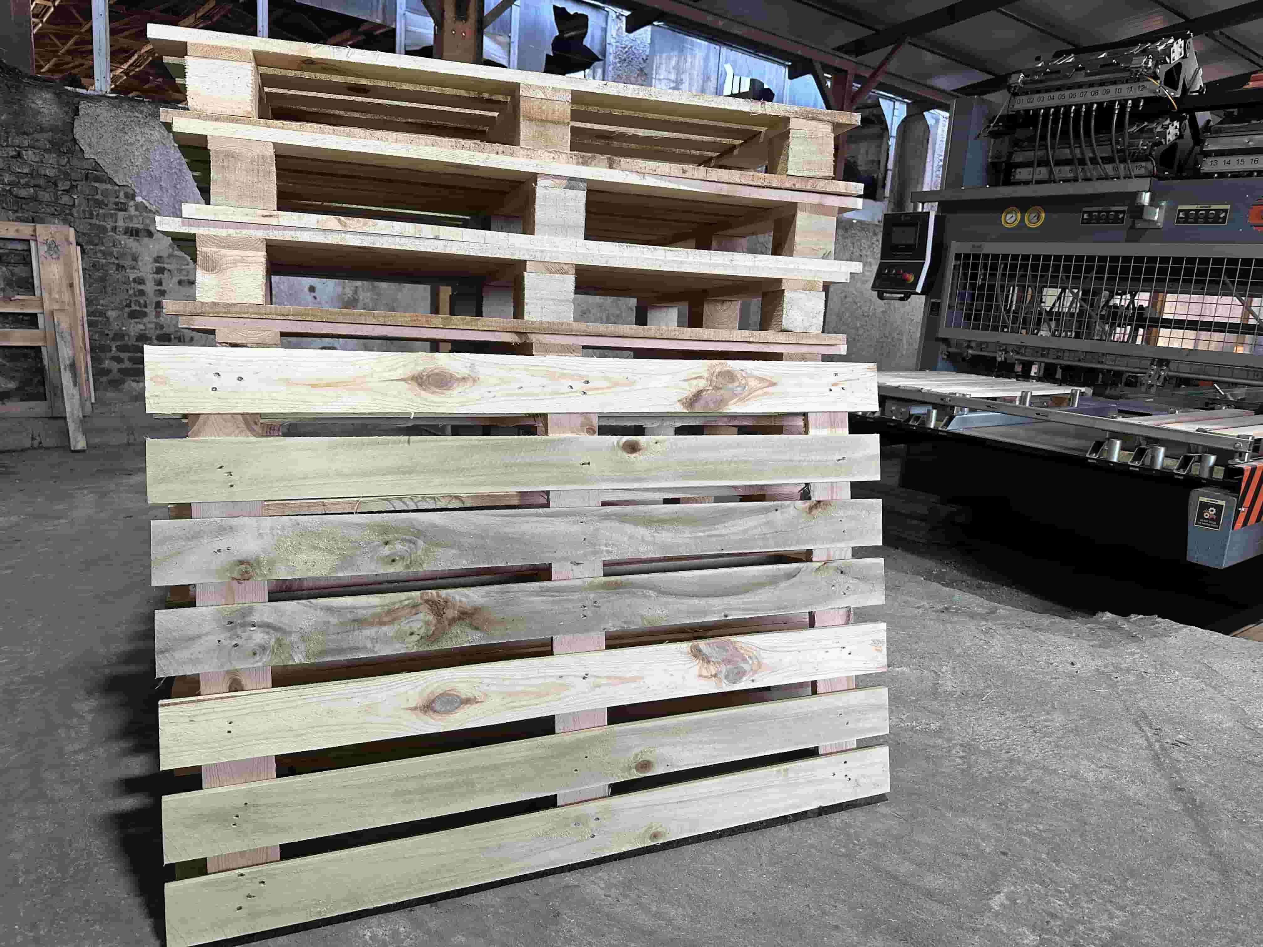 Иглолистни и широколистни палети и скари производство Мариан77